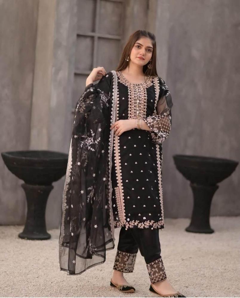 3 Pcs Women’s Stitched Organza Embroidered Suit with Plain Trouser & Dupatta – Black